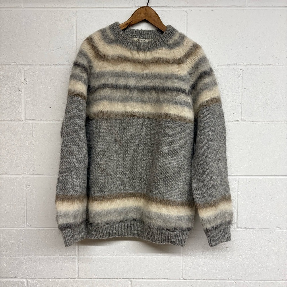 Jagman Hand Knit Nordic Fuzzy Wool Sweater Gray